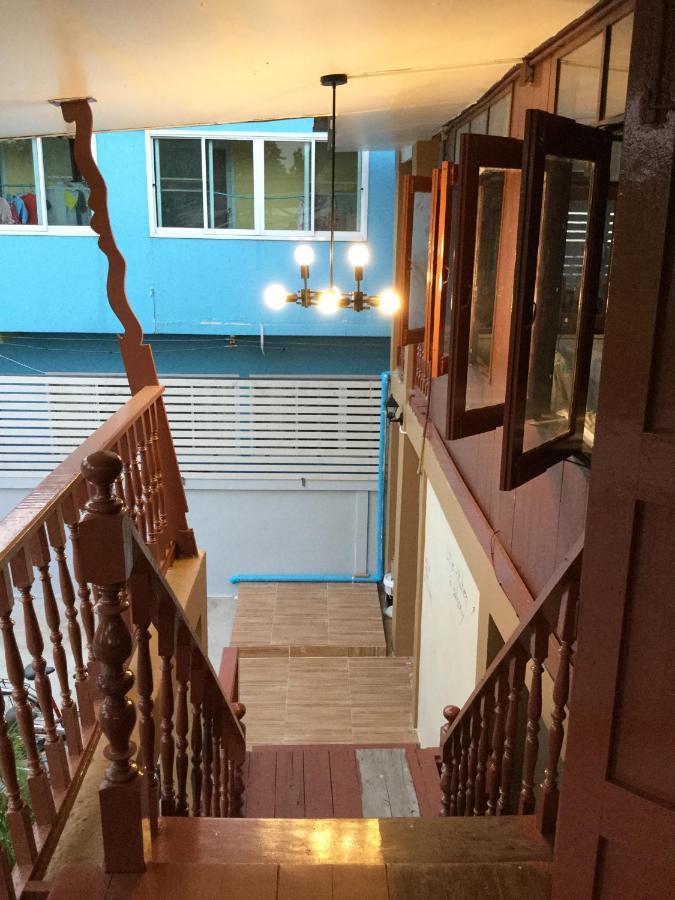 Siriwal Guesthouse プラナコーン・シー・アユタヤ エクステリア 写真
