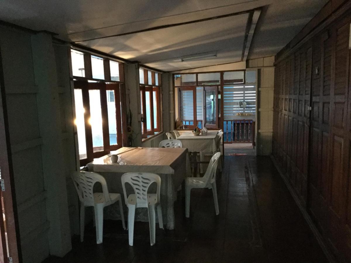 Siriwal Guesthouse プラナコーン・シー・アユタヤ エクステリア 写真